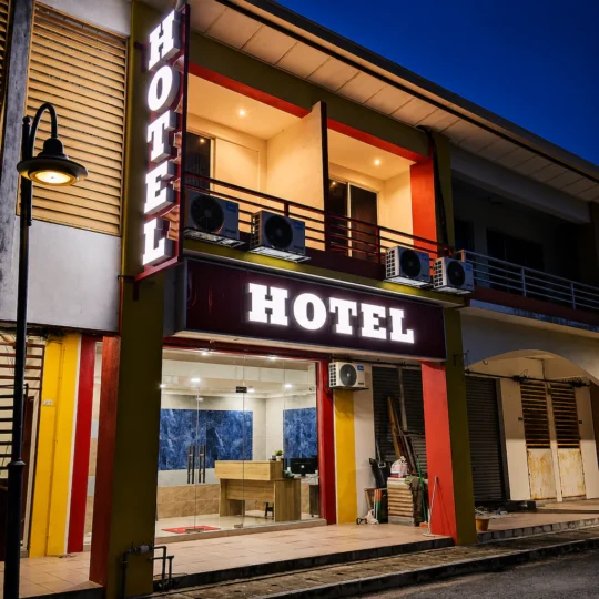 lumut hotel