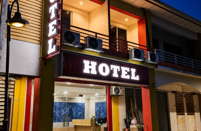 lumut hotel